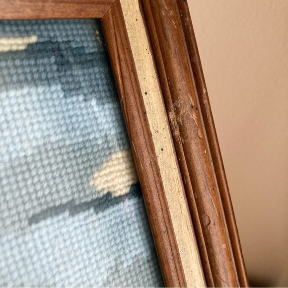 Vintage cross stitch city scene framed tapestry - Picture 15 of 16